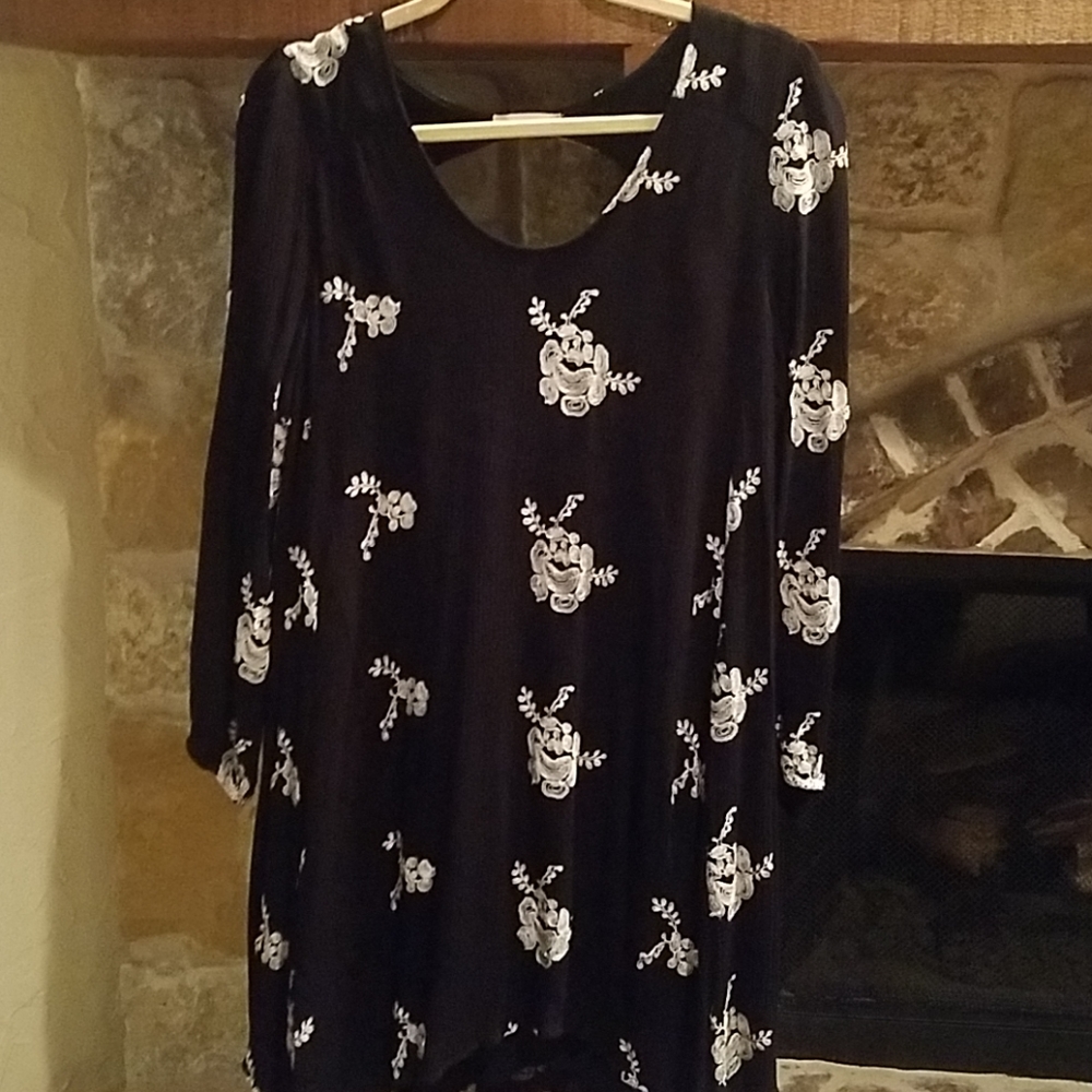 Dress, size L